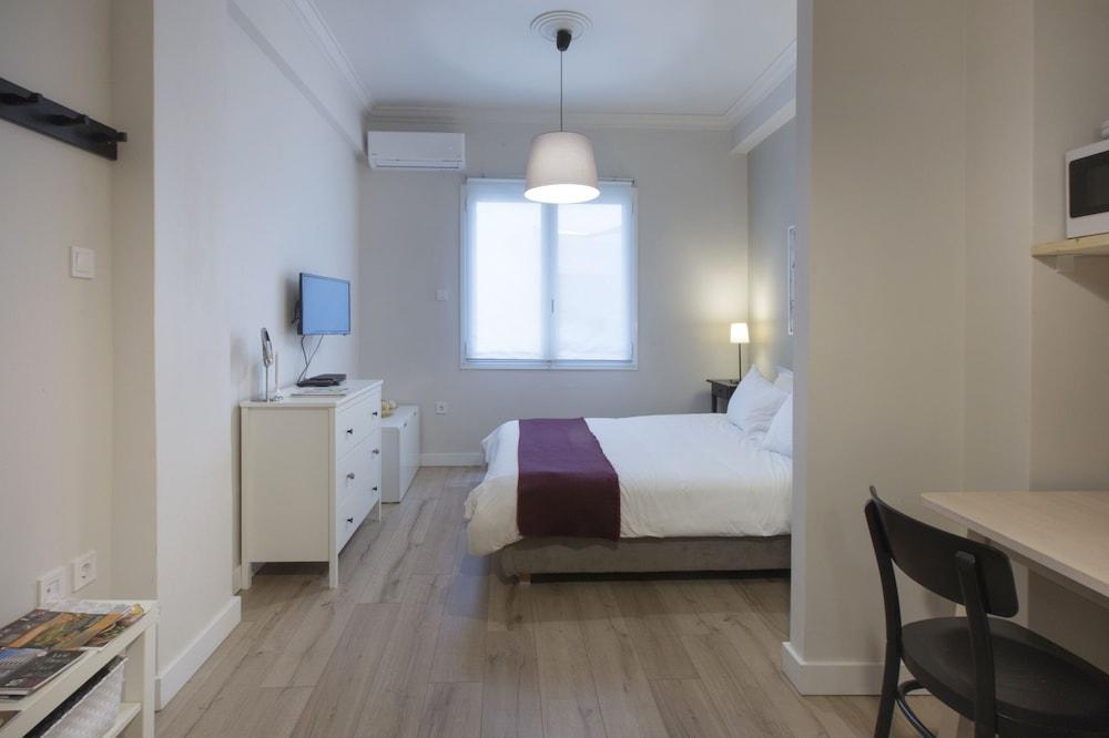 Artemis Apartment @ Plaka Ateny Zewnętrze zdjęcie